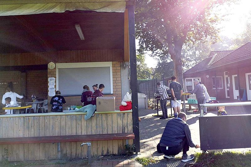 Gemütliches Grillfest und Große Dankbarkeit bei den Ibbenbürener Kickers