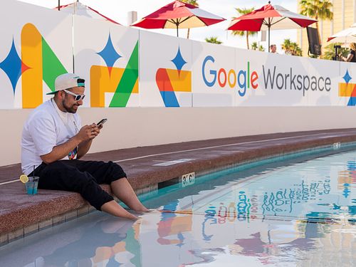 Stage and ambient lighting at the Google Workspaces after party — captured by David Andrade, Las Vegas