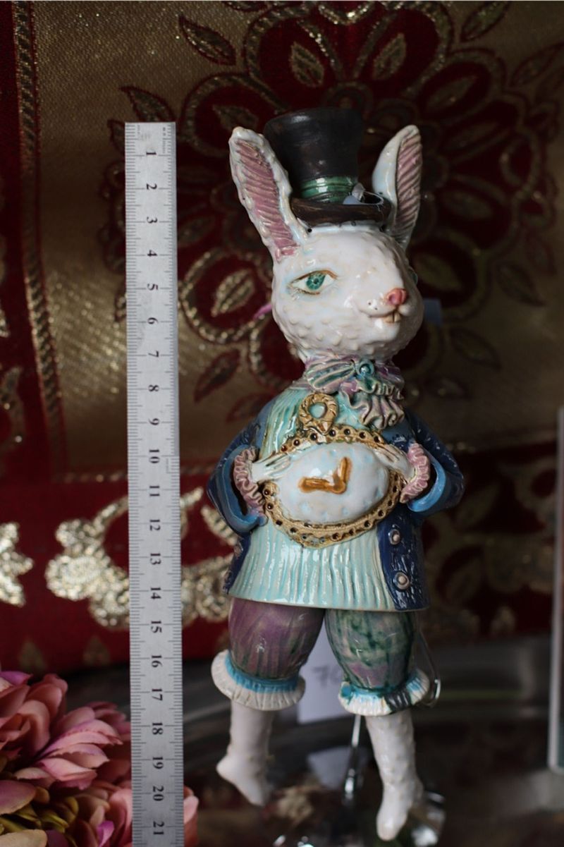 White Rabbit is late