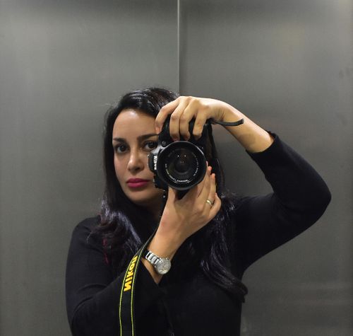 I am Elen (Elahe Khosravi), a Fashion & E-Commerce Photographer based in Florence, Italy.