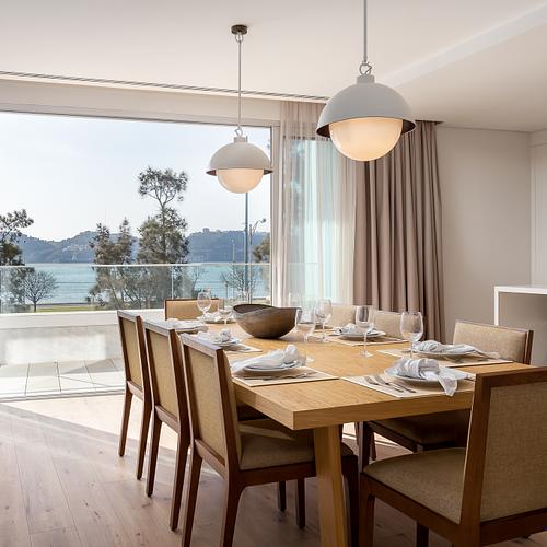 Cozinha contempor&acirc;nea integrada em projeto de design de interiores no Hyatt Regency Lisboa