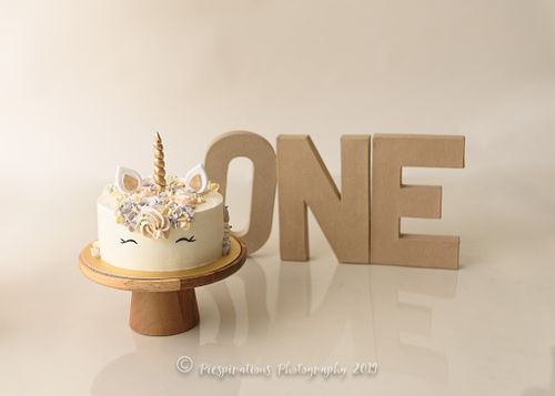 CAKE SMASH PHOTOGRAPHY