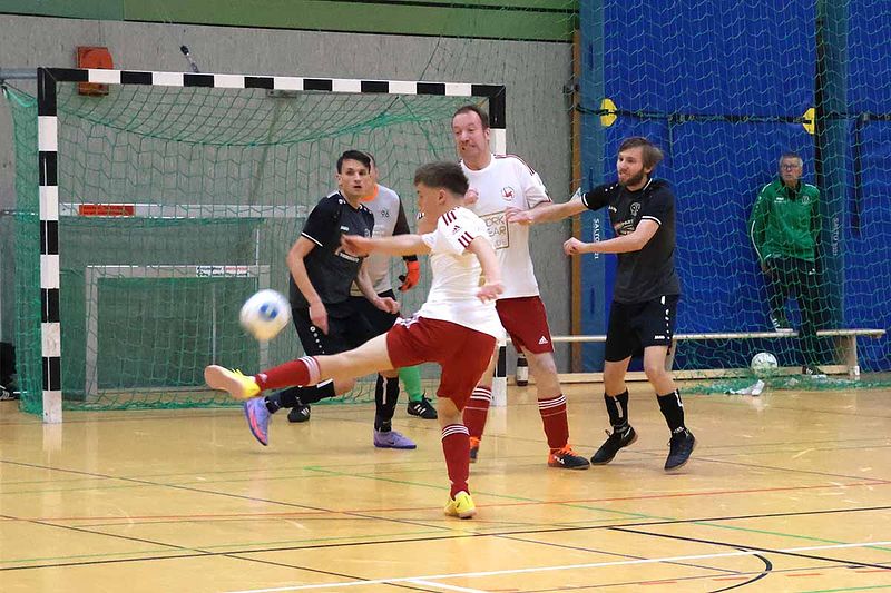 Futsal Hinter Gittern: Emotionen und Fairplay beim Turnier der JA Hameln