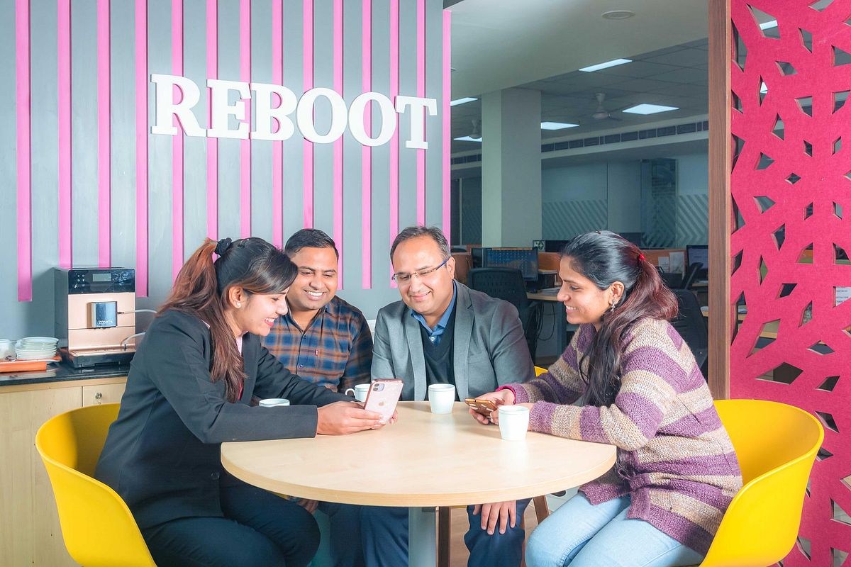 Professional headshot, portrait, and group photo for corporate and personal branding.