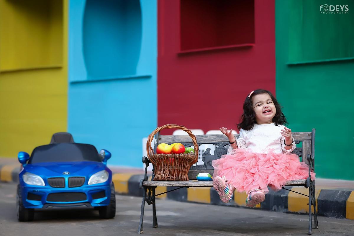 Beautiful background setup for pre birthday baby shoot