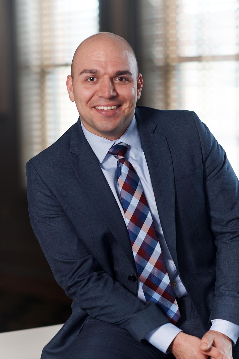 CORPORATE LOCATION HEAD SHOT SESSION