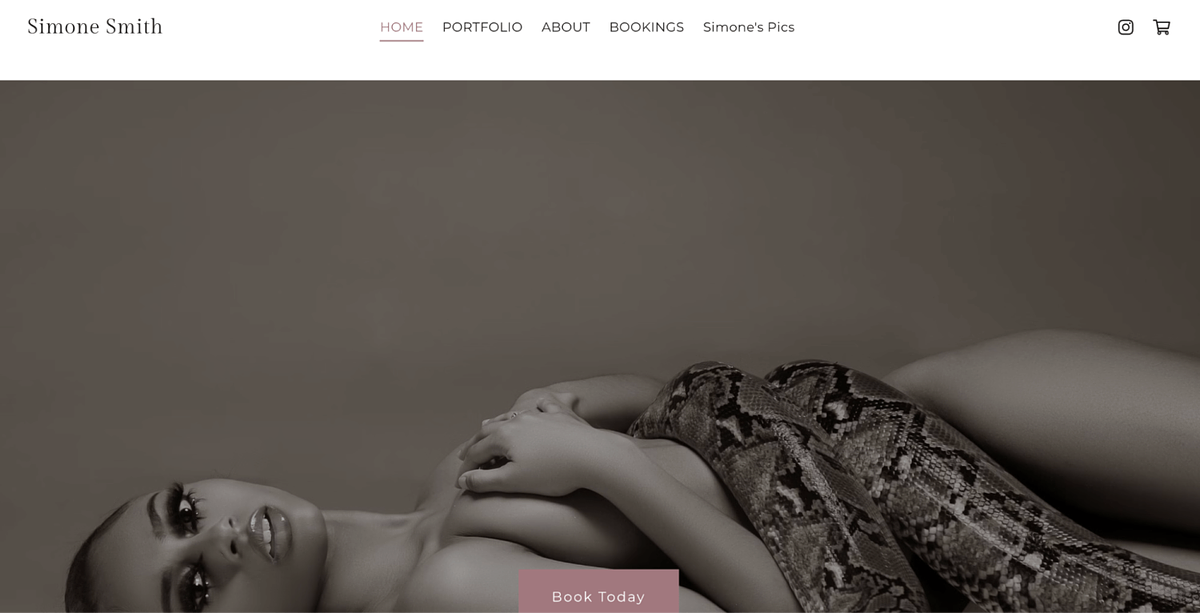 Simone Smith's modeling portfolio website