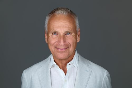 From &euro; 350 / setup + &euro; 100 per person