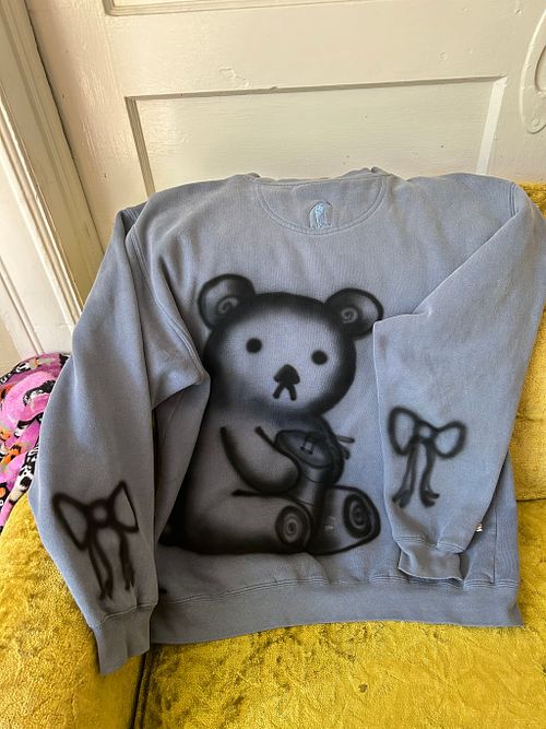 airbrushed bear <3