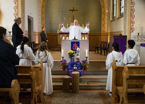 Versöhnungsfeier und Forum