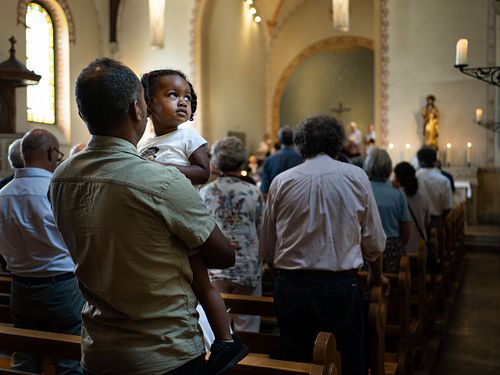 Liturgie mit Kirchenchor Fischbacher