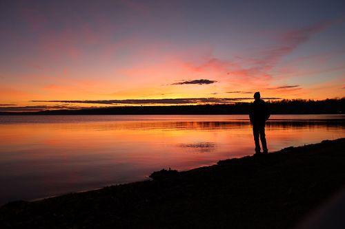 Hello, my name is Ryan J. Lovell. I am a photographer based on the shores of Geneva Lake, Wisconsin.