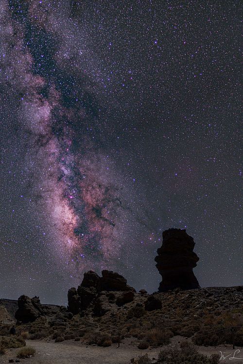 Roques de Garcia under the Milky Way