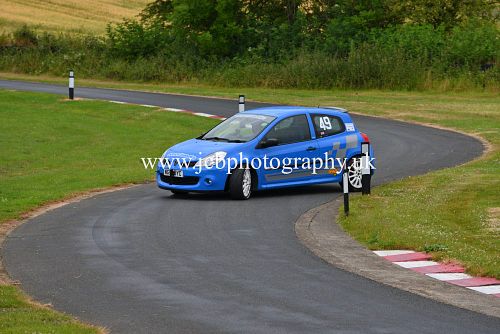 Renault Clio 197 driven by David Bilton