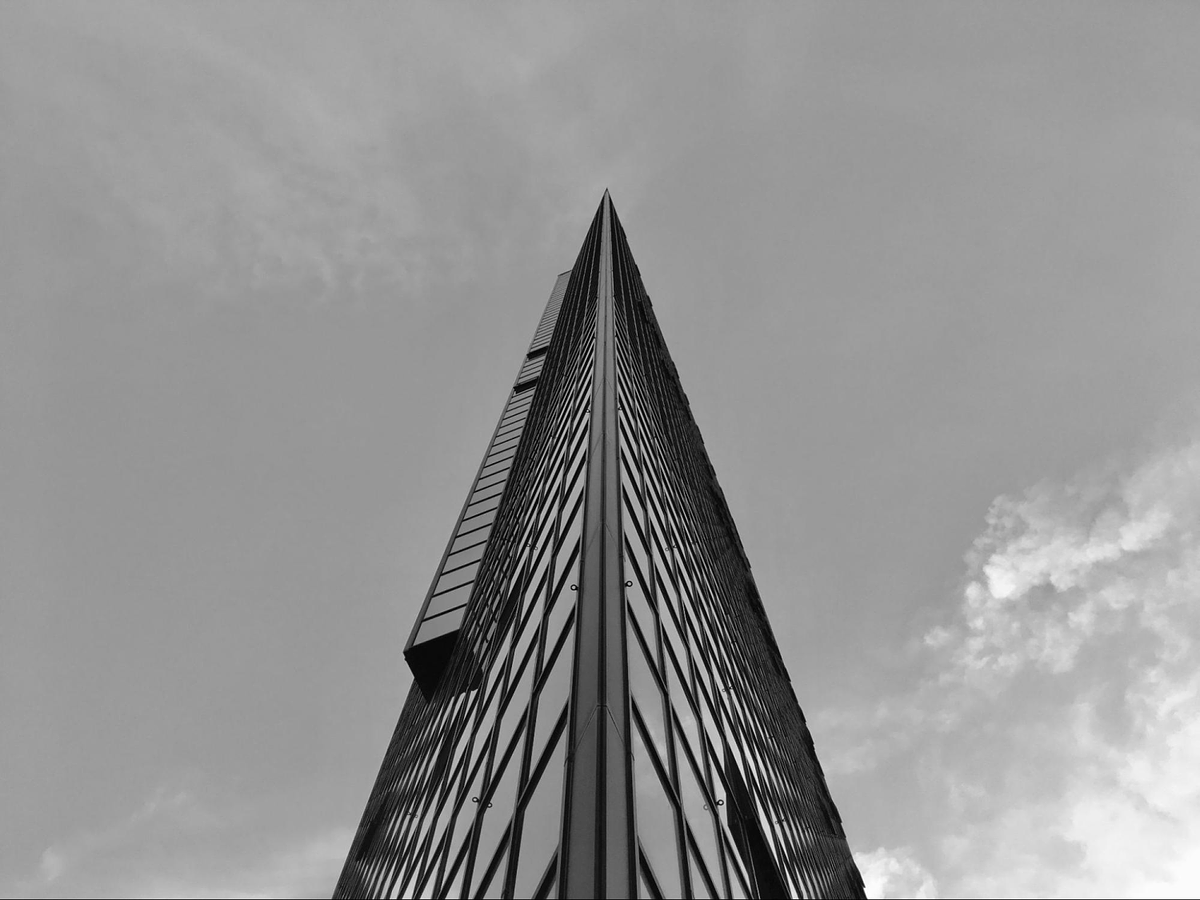 Высотное здание