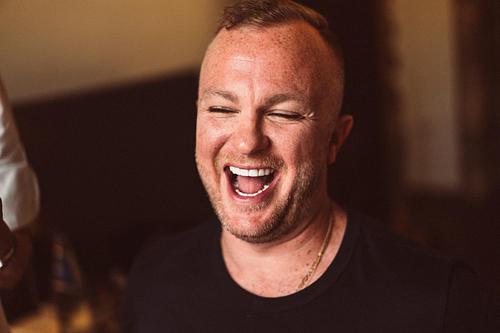 fotografo matrimonio Capo Spartivento, gay wedding in sardinia at capo spartivento lighthouse