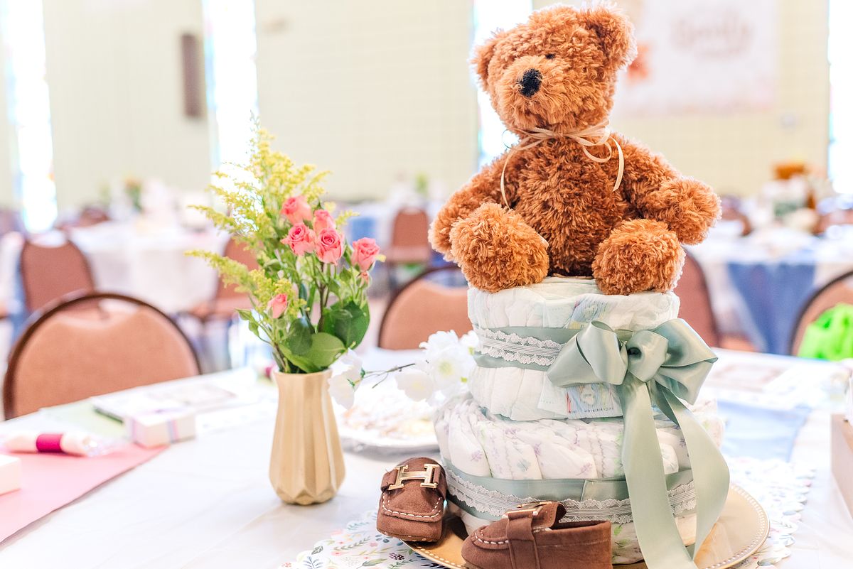WWMIN centerpiece with teddy & diaper cake Community Baby Shower by Cranberry Township, PA newborn photographer