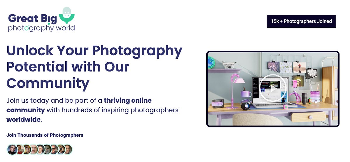 Reklama społeczności fotografów online zatytułowana „Ogromny, wielki świat fotografii”