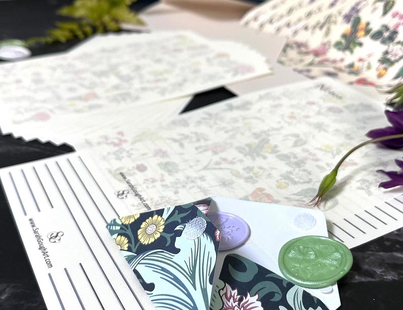 Luxury Vintage Floral Scented Letter Writing Stationery Gift Set with Accessories