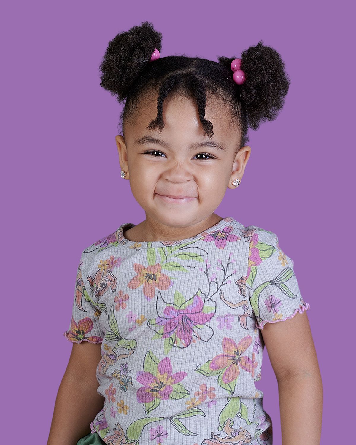 Class photo of kindergarten student taken on school picture day.