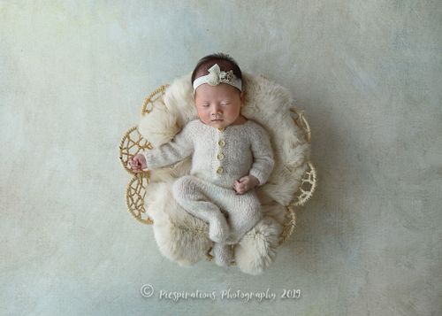 Newborn Photography - Picspirations Photography (29)