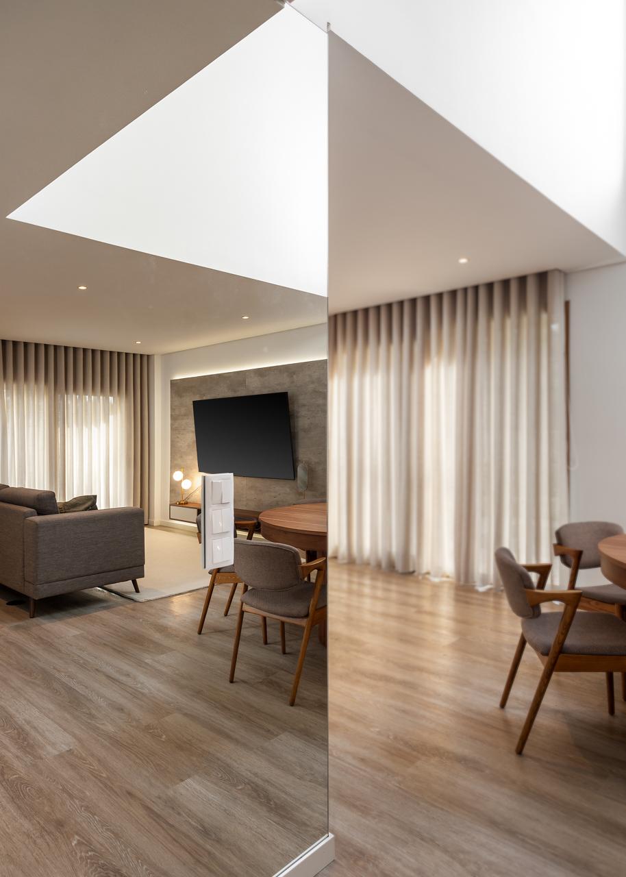 fotografia de design de interiores em moradia na Charneca da Caparica, projeto Bevelli Home